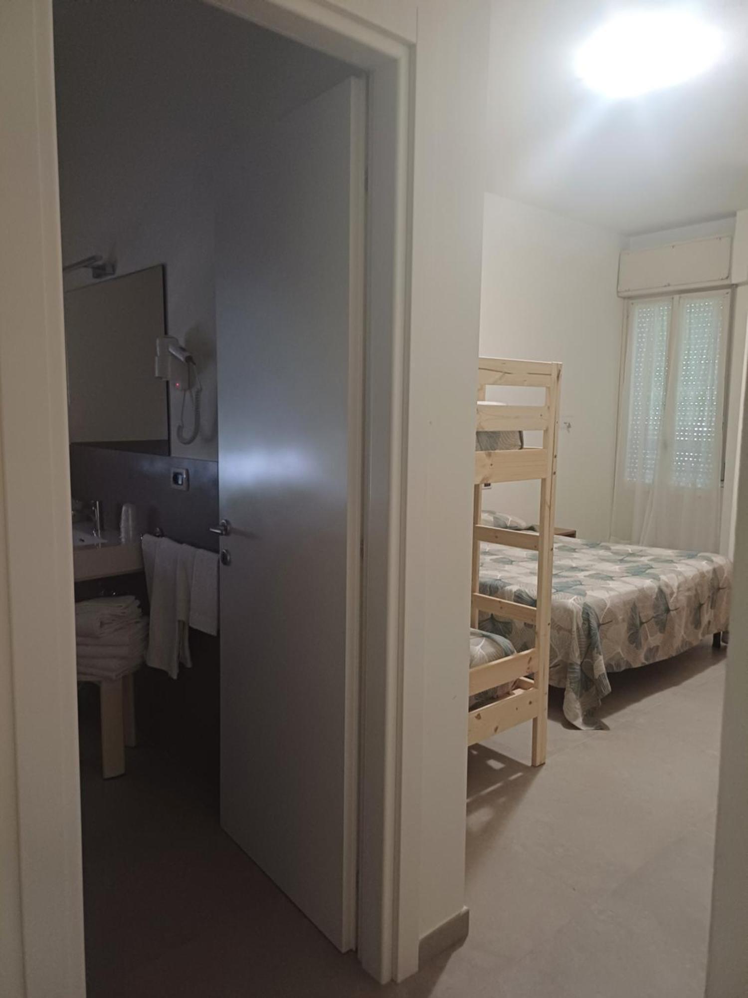 Hotel Flora 3*